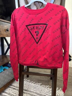 New! Guess sweatshirt, size medium
